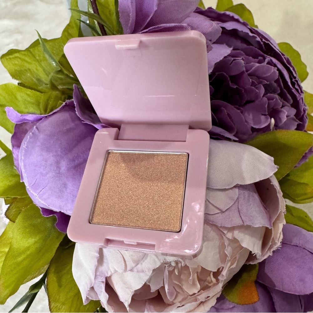 NWT Half Caked Champagne Gold Highlighter